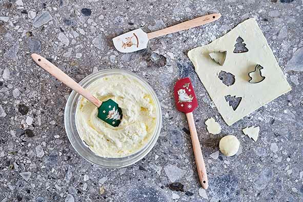 Birkmann Dough Scraper & Cookie Cutter Christmas Snowflake